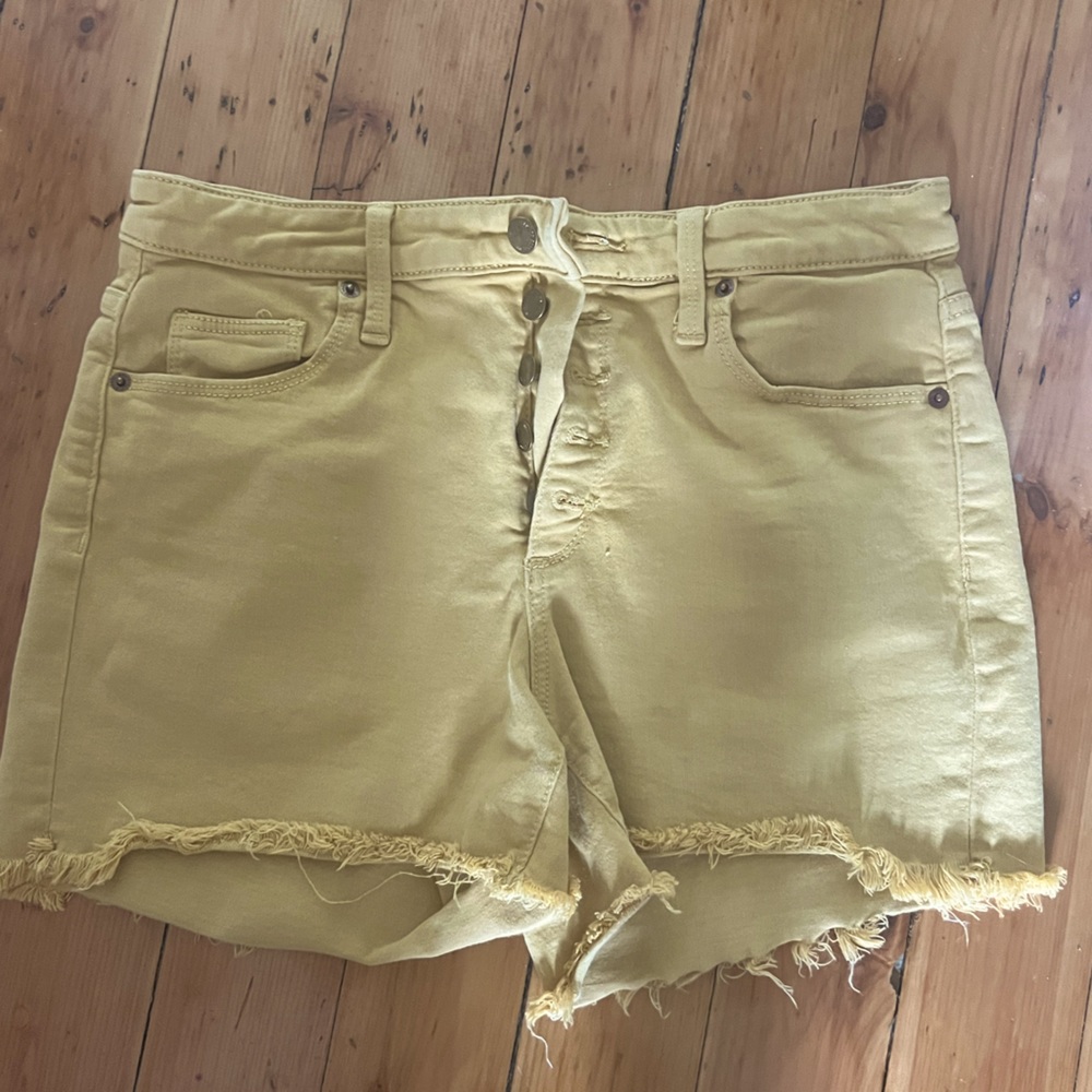 Universal thread mustard shorts. Size 8.